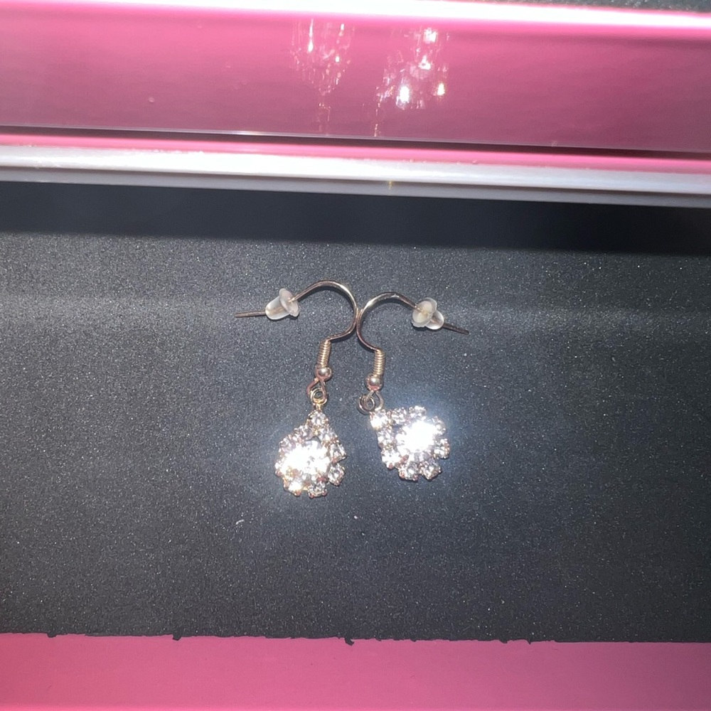 Cute sparkly earrings